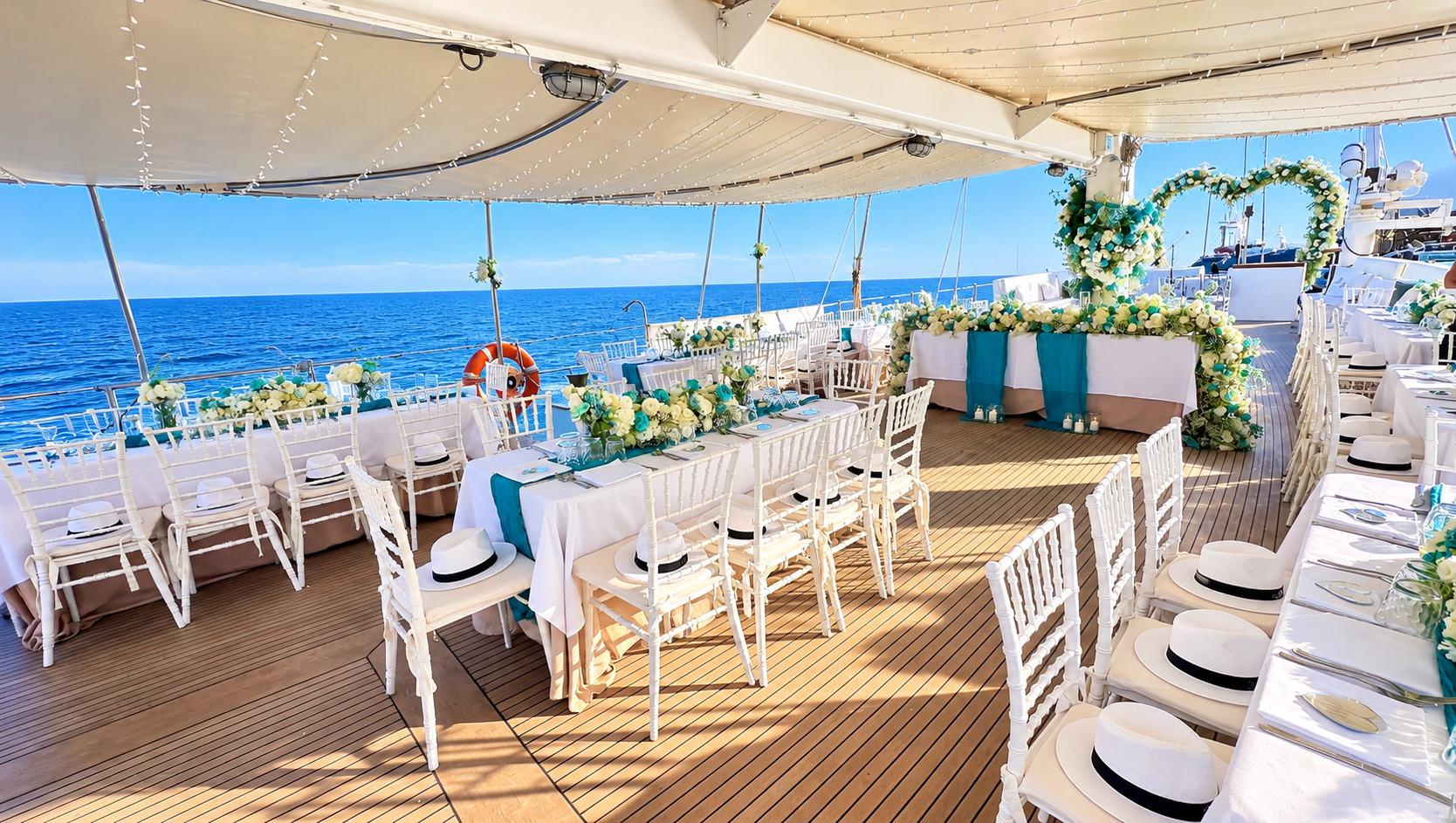 Upper Deck del Veliero Tortuga allestito per un matrimonio